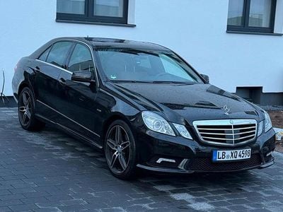 Gebraucht Mercedes E350 AMG line 292 PS (214 kW) 2010 Schwarz Limousine