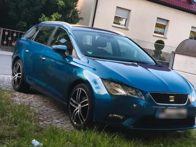 Gebraucht Seat Leon ST 122 PS (89 kW) 2015 Blau Kombi