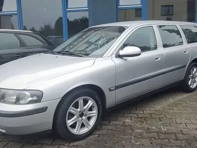 Gebraucht Volvo V70 Comfort 140 PS (102 kW) 2002 Silber Kombi