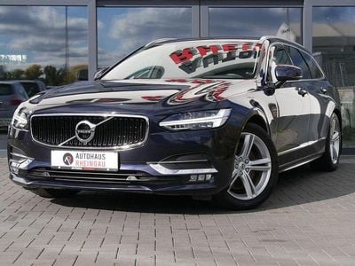 Gebraucht Volvo V90 Momentum 235 PS (172 kW) 2019 Blau Kombi