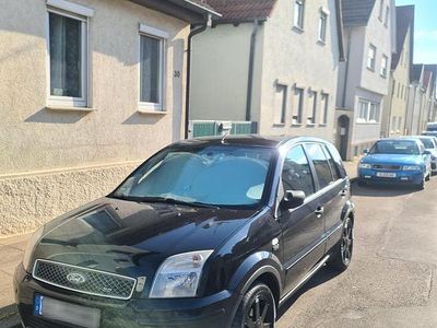 Schwarz Gebraucht 2005 Ford Fusion Kombi | 2.700 € (Etwas zu teuer)