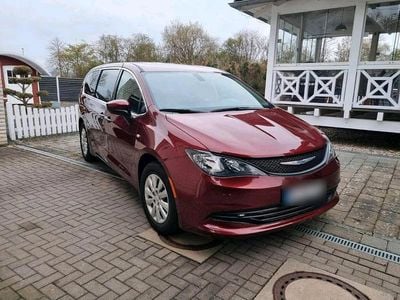 Usata Chrysler Pacifica 291 CV (214 kW) 2019 Rosso Monovolume