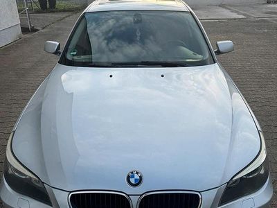Second-hand BMW 520 177 CP (130 kW) 2004 Gri Berlinǎ
