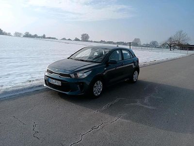 Gebraucht Kia Rio 84 PS (61 kW) 2018 Blau Kleinwagen