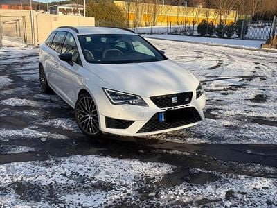 Weiß Gebraucht 2015 Seat Leon ST CUPRA Kombi | 17.999 € (Fairer Preis)