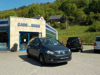 Gebraucht VW Golf VI Comfortline 102 PS (75 kW) 2009 Bluegraphit perleffekt Kleinwagen