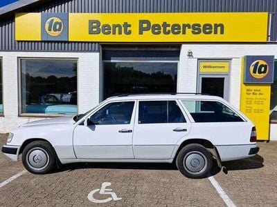 Weiß Gebraucht 1991 Mercedes 300 Kombi | 22.960 €
