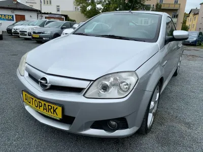 Gebraucht Opel Tigra Sport 125 PS (91 kW) 2006 Silber Cabrio