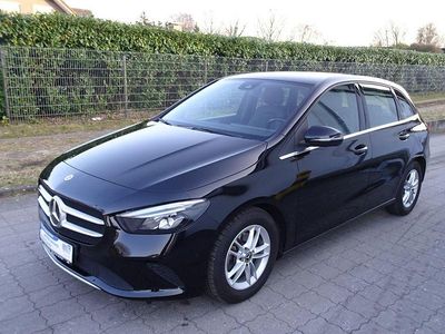 Gebraucht Mercedes B180 136 PS (100 kW) 2020 Schwarz Van / Kleinbus