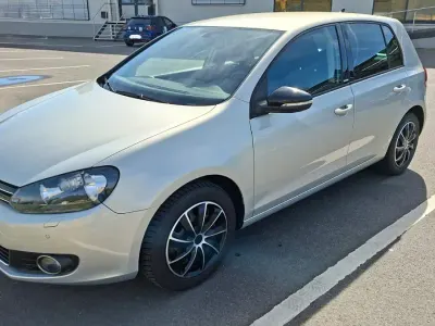 Gebraucht VW Golf VII Style 105 PS (77 kW) 2012 Silber Limousine