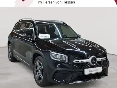 Gebraucht Mercedes GLB200 AMG line 163 PS (119 kW) 2023 Kosmosschwarz metallic SUV