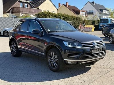 Gebraucht VW Touareg Exclusive 262 PS (192 kW) 2016 Blau SUV