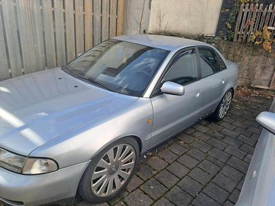 Silber Gebraucht 1996 Audi A4 Limousine | 2.850 €