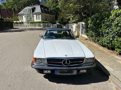 Second-hand Mercedes SL300 188 CP (138 kW) 1986 Alb Cabrio