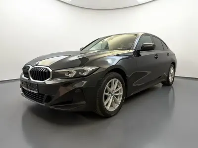 Gebraucht BMW 320 Shadowline 190 PS (139 kW) 2023 Schwarz Limousine