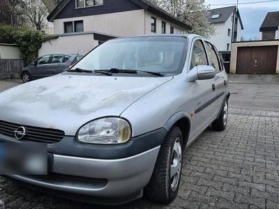 Gebraucht Opel Corsa Edition 90 PS (66 kW) 1999 Silber Kleinwagen