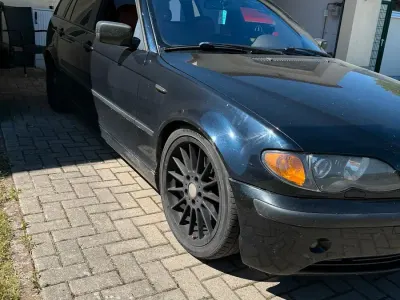 Używany BMW 320 M Sport 170 KM (125 kW) 2004 Niebieski Kombi