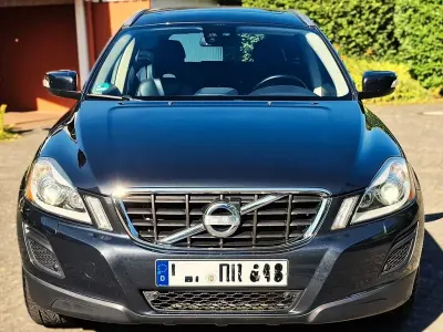 Gebraucht Volvo XC60 Summum 163 PS (119 kW) 2010 Schwarz SUV