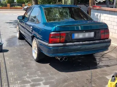 Gebraucht Opel Vectra 115 PS (84 kW) 1995 Limousine