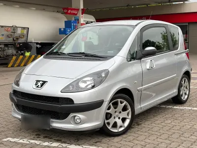 Gebraucht Peugeot 1007 108 PS (79 kW) 2008 Grau Van / Kleinbus