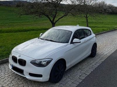 Gebraucht BMW 116 Sport Line 136 PS (100 kW) 2013 Weiß Kleinwagen