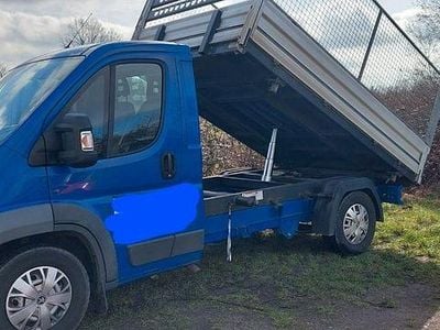 Gebraucht Peugeot Boxer S 131 PS (96 kW) 2017 Blau Van
