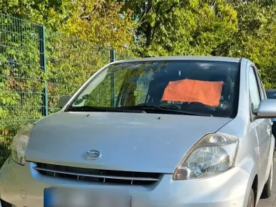 Gebraucht Daihatsu Sirion 91 PS (66 kW) 2008 Silber Kleinwagen