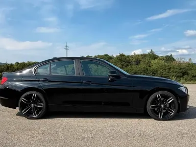 Gebraucht BMW 328 Sport Line 245 PS (180 kW) 2012 Schwarz Limousine