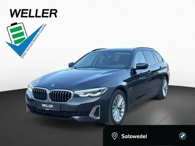 Gebraucht BMW 530e Comfort Edition 299 PS (219 kW) 2022 Sophistograu (grau) Kombi