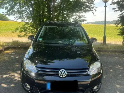 Gebraucht VW Golf Plus Team 122 PS (89 kW) 2011 Schwarz Van / Kleinbus
