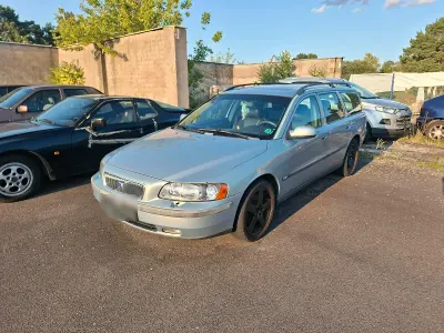 Gebraucht Volvo V70 250 PS (183 kW) 2000 Blau Kombi
