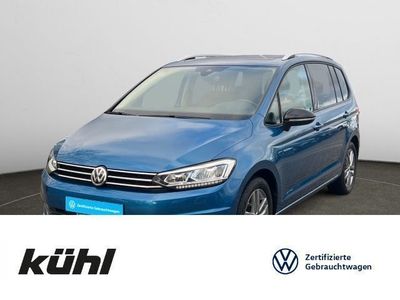 Gebraucht VW Touran IQ Drive 150 PS (110 kW) 2019 Caribbean blue metallic Van / Kleinbus