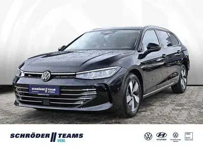 Gebraucht VW Passat Elegance 150 PS (110 kW) 2026 Schwarz Kombi