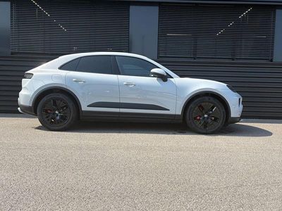 Porsche Macan 4 Electric