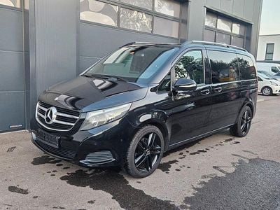Mercedes V220