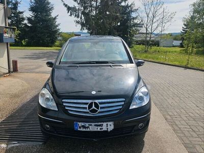 gebraucht Mercedes 200 B-Klasse CDI mit Panoramadach, vis. Navi.