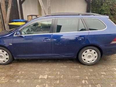 Gebraucht VW Golf VI Comfortline 105 PS (77 kW) 2010 Blau Kleinwagen