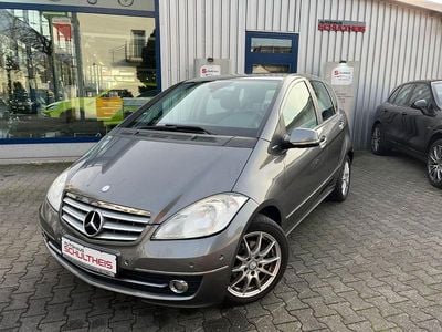 Grau Gebraucht 2009 Mercedes A180 Kleinwagen | 5.500 € (Fairer Preis)