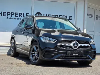 Gebraucht Mercedes GLA200 AMG line 163 PS (119 kW) 2022 Schwarz SUV