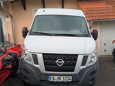 Nissan NV400