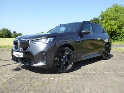 Gebraucht BMW X3 M Sport 197 PS (144 kW) 2025 Sophistograu brillanteffekt metalli SUV