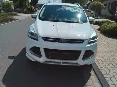 Używany Ford Kuga Titanium 150 KM (110 kW) 2016 Biały SUV