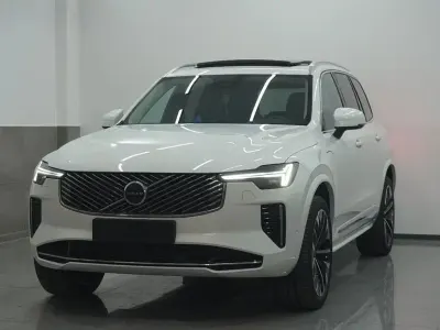 Gebraucht Volvo XC90 Plus 455 PS (334 kW) 2025 Weiß SUV