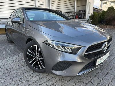 Gebraucht Mercedes A200 Urban 163 PS (119 kW) 2023 Grau Limousine