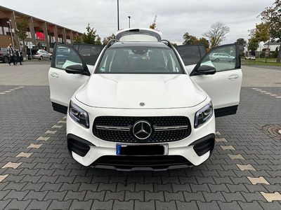 Mercedes GLB250
