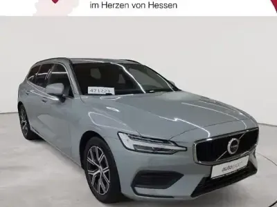 Gebraucht Volvo V60 Core 197 PS (144 kW) 2023 Grau Kombi