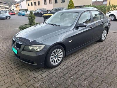 Second-hand BMW 318 129 CP (94 kW) 2006 Gri Berlinǎ