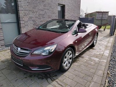 Second-hand Opel Cascada Edition 140 CP (102 kW) 2014 Roșu Cabrio
