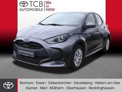 Usata Toyota Yaris Hybrid Business Edition 116 CV (85 kW) 2022 Grigio Berlina