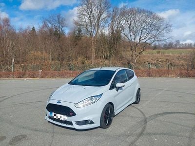 Gebraucht Ford Fiesta ST200 200 PS (147 kW) 2016 Kleinwagen